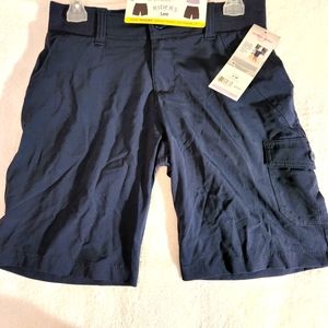 NWT Lee by Riders Womens on-the-go comfort Blue Size 6 Cargo Shorts